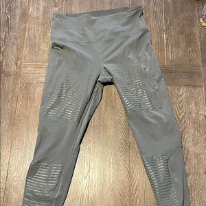 Lululemon Olive High-Waisted Leggings